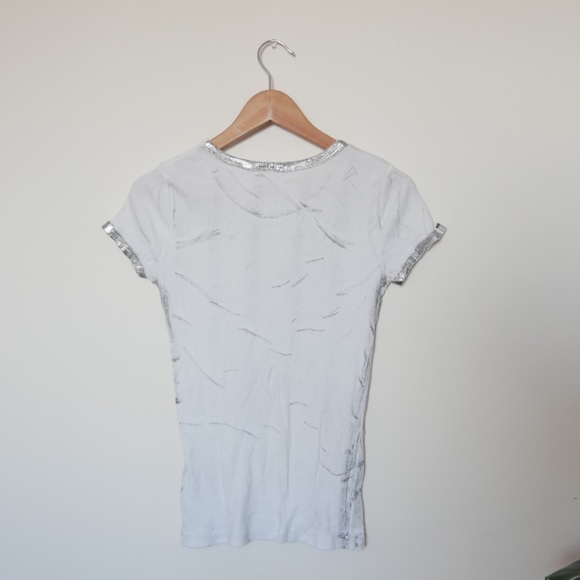 T-Shirt - Picture 3 of 3